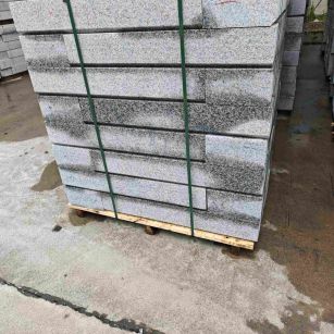 内蒙古芙蓉白路牙石，马路牙子