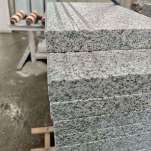 内蒙古芝麻白楼梯踏步