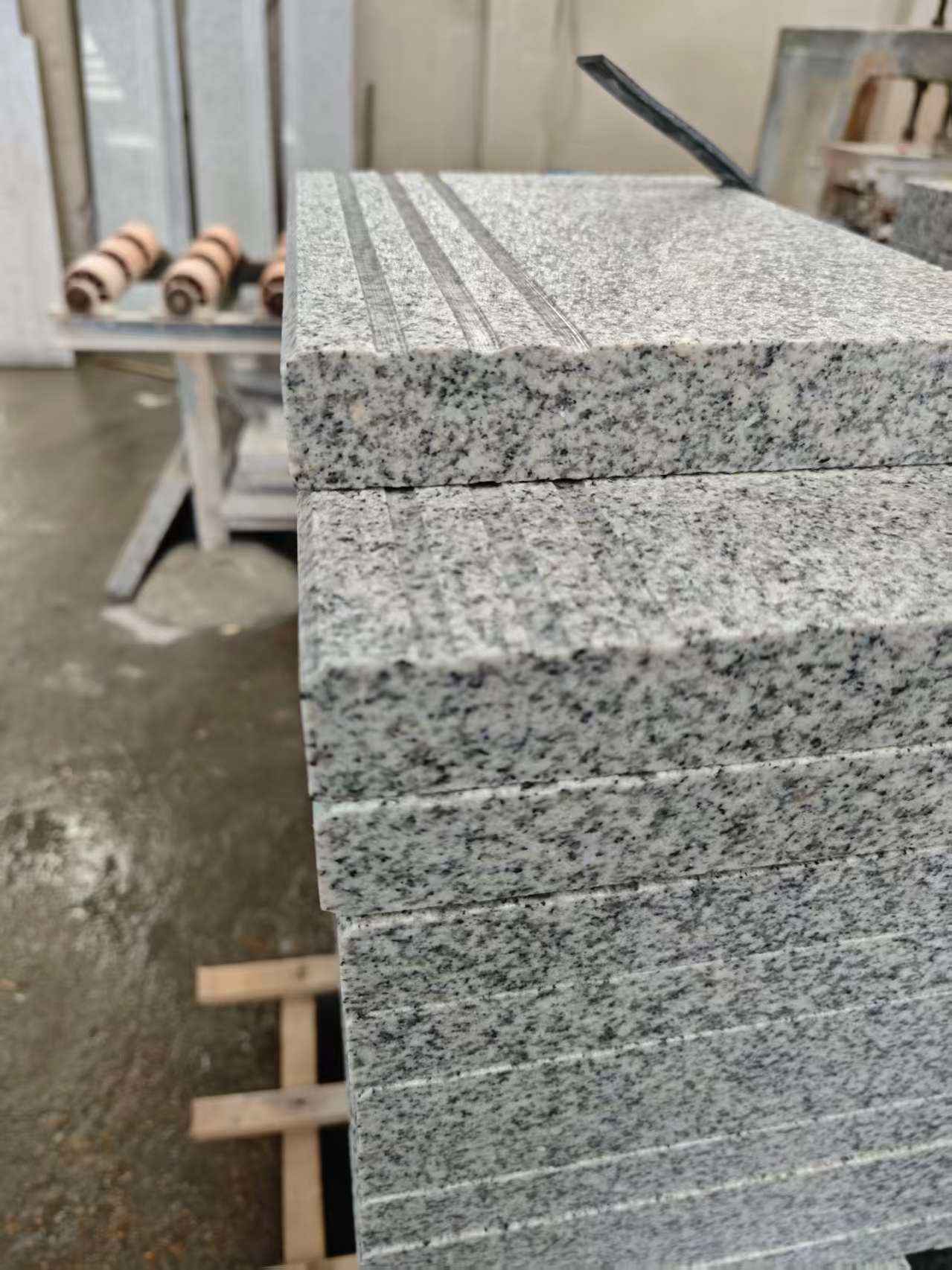 内蒙古芝麻白楼梯踏步