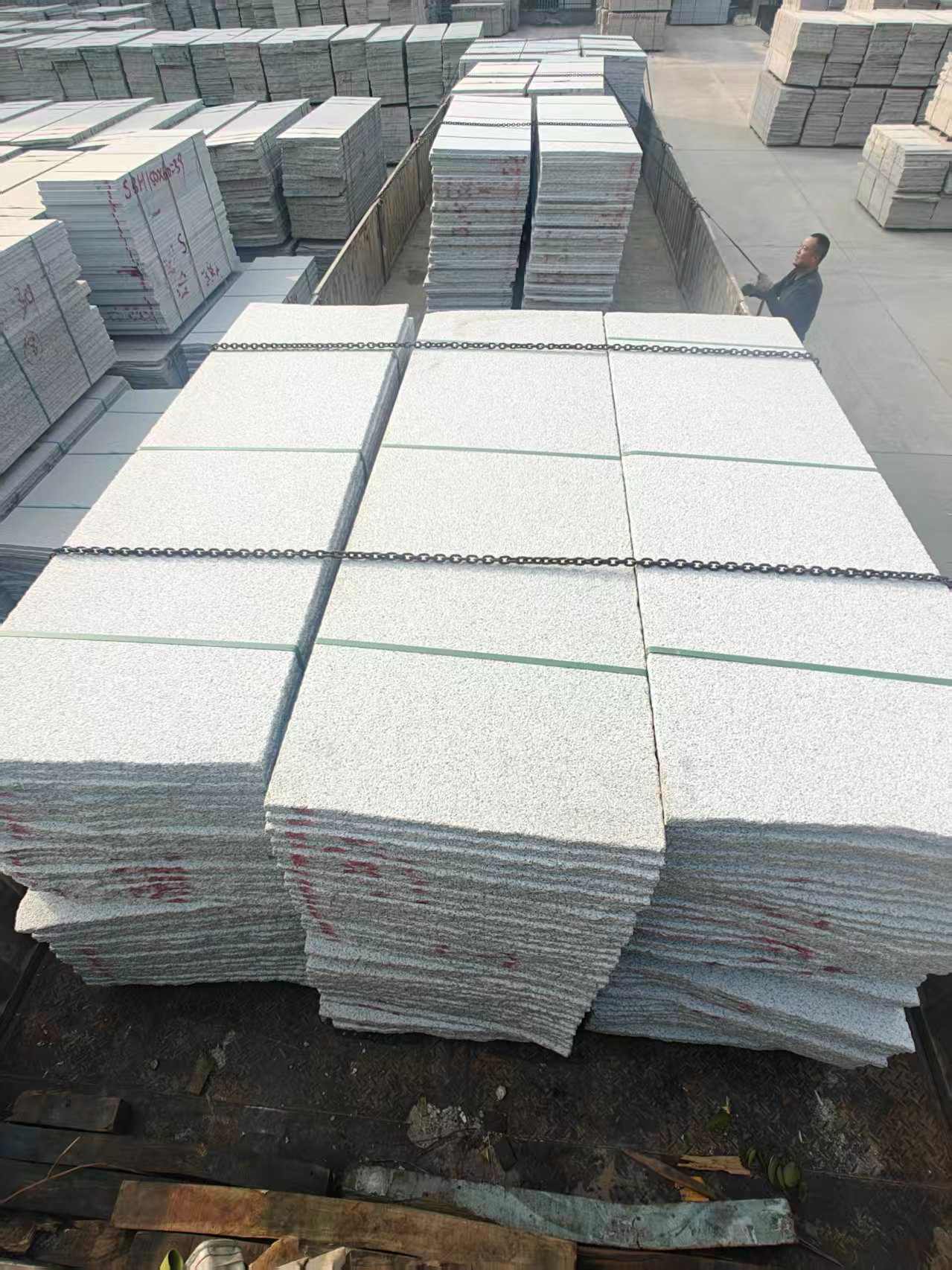 内蒙古芝麻白毛板，石材毛板